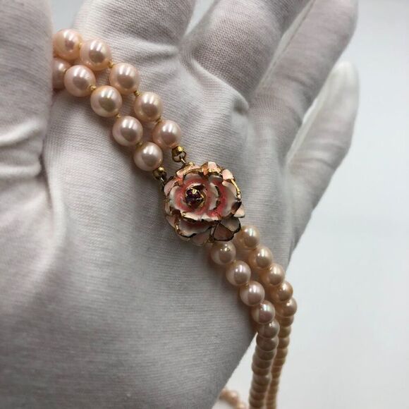 Vintage Vendone Women's Flower Clasp Pink Faux Pearl Double Strand Necklace - Picture 9 of 11